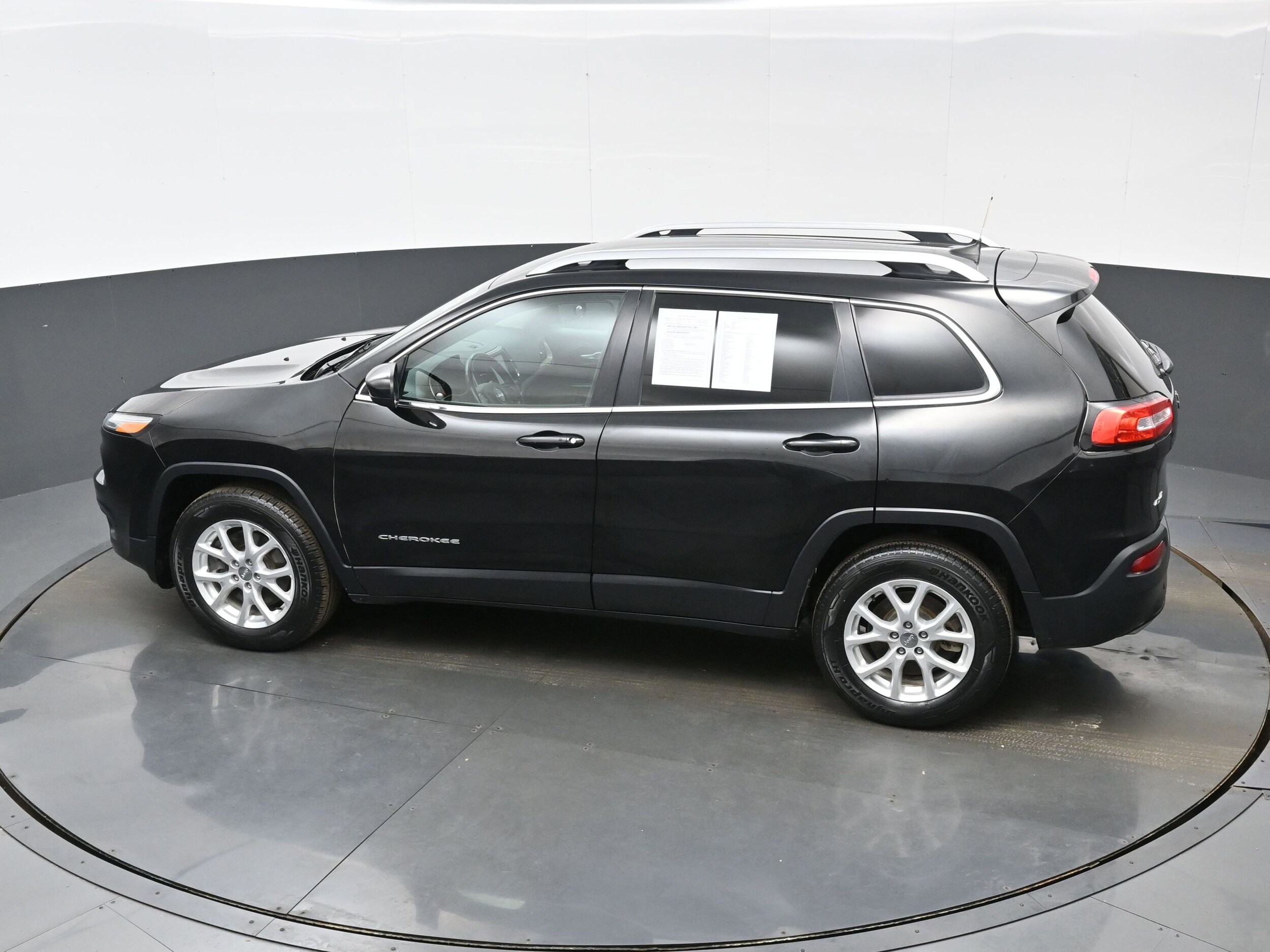 2016 Jeep Cherokee Latitude - Photo 32