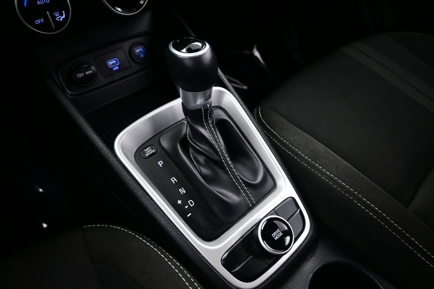 2021 Hyundai Venue SEL - Photo 20
