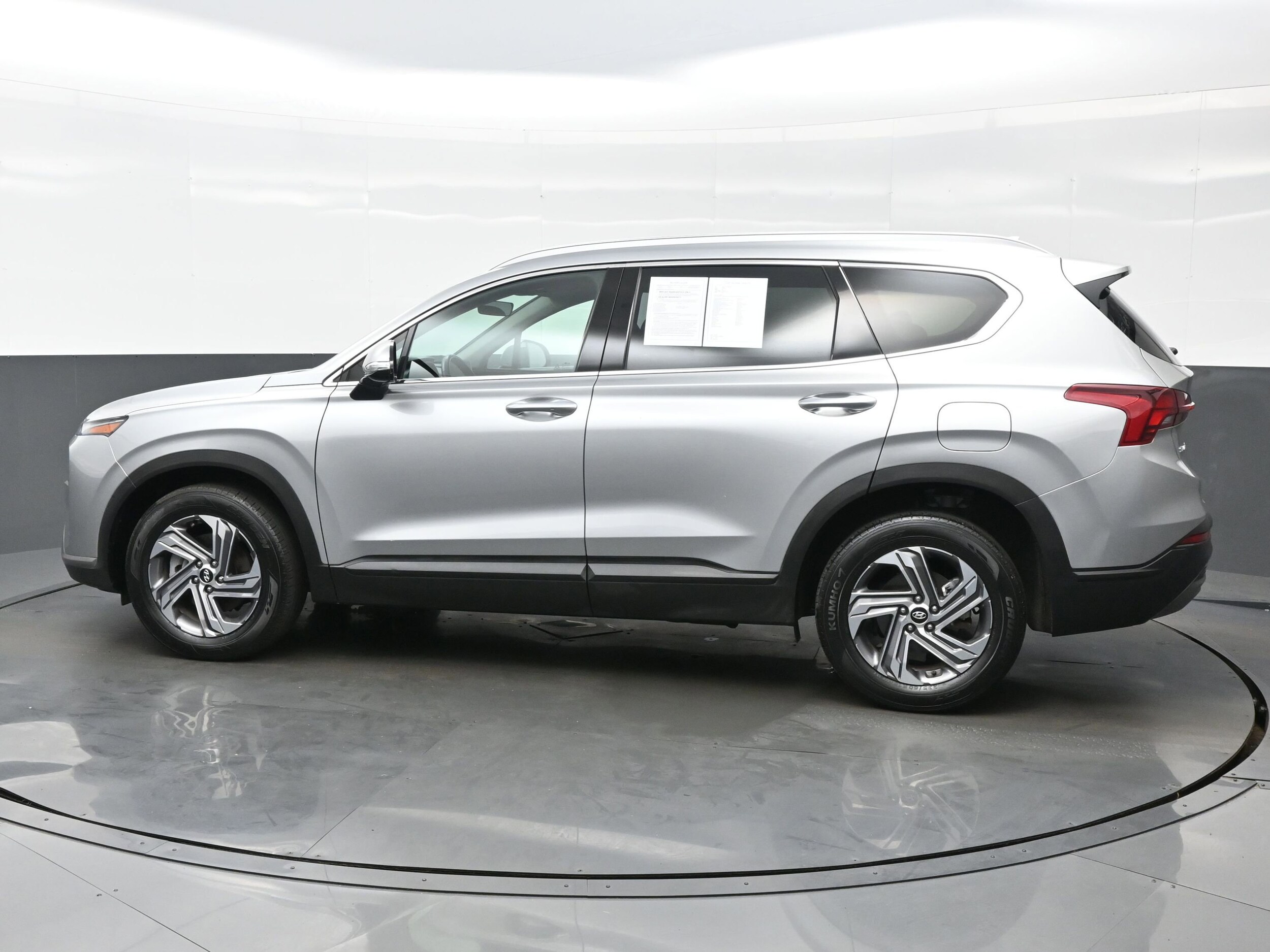 2023 Hyundai Santa Fe SEL photo 2