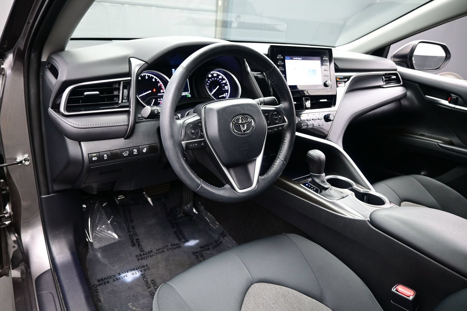 2021 Toyota Camry LE - Photo 13