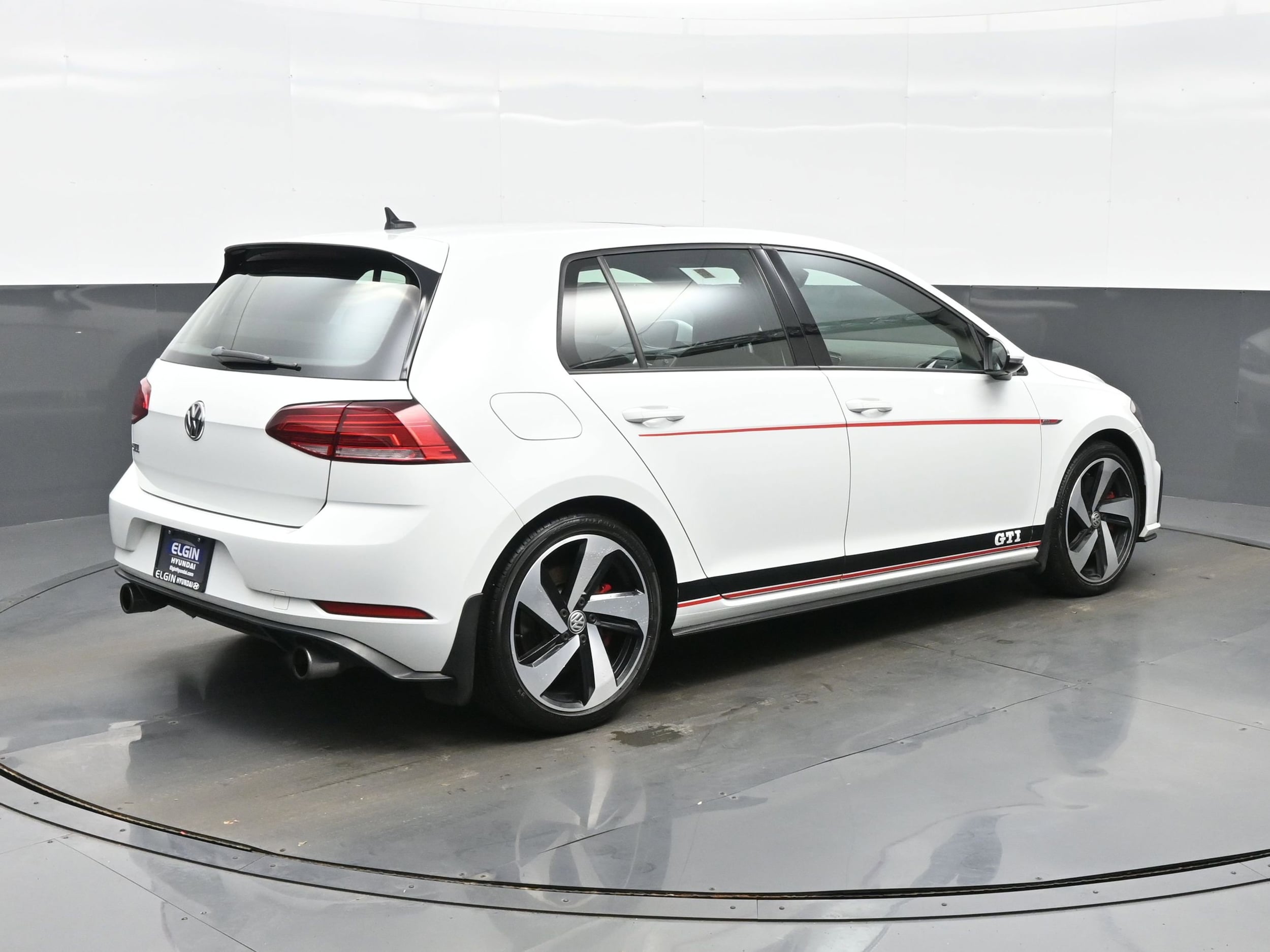 2018 Volkswagen Golf GTI SE - Photo 6
