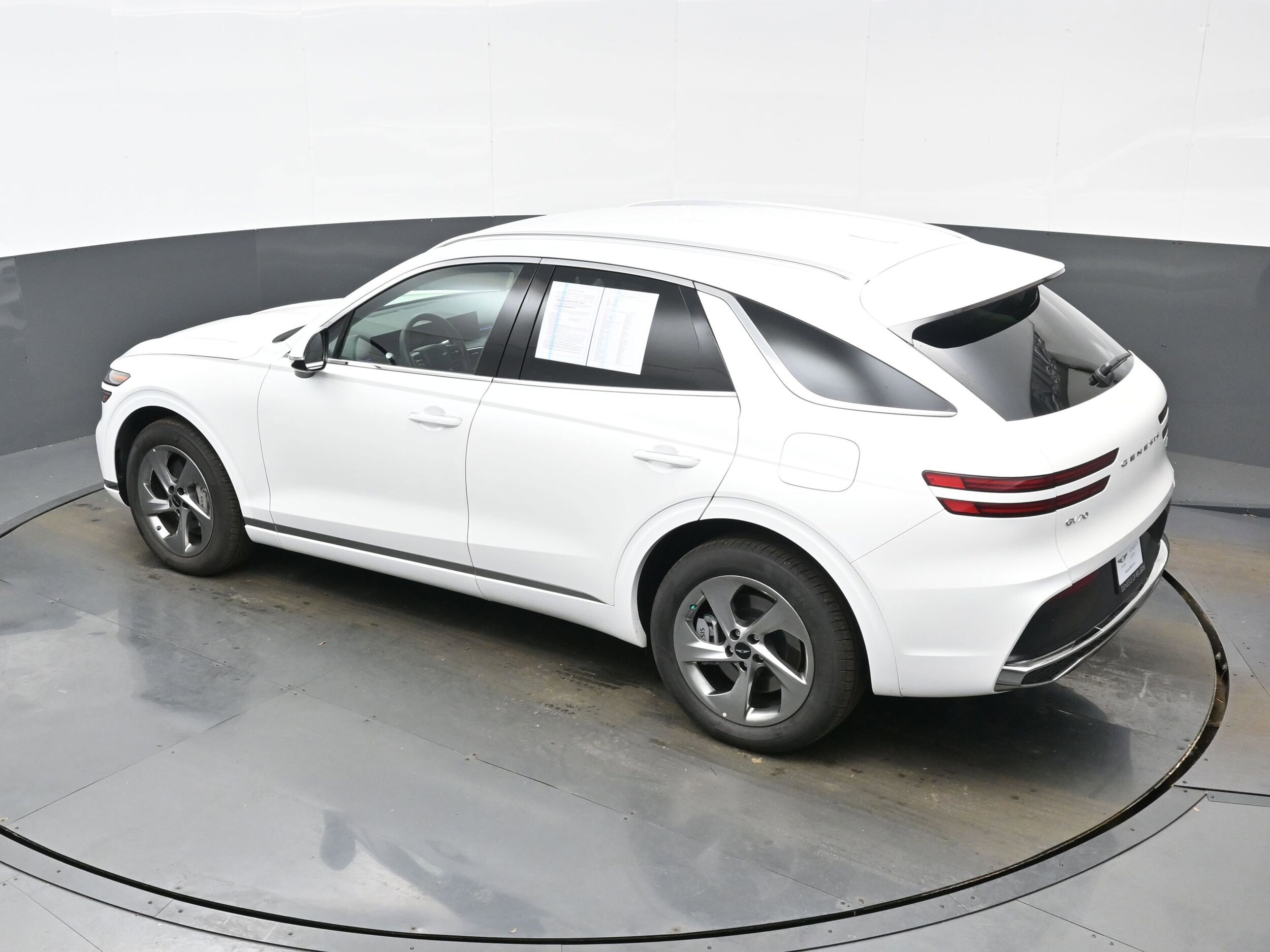 2026 GENESIS GV70 Standard - Photo 35