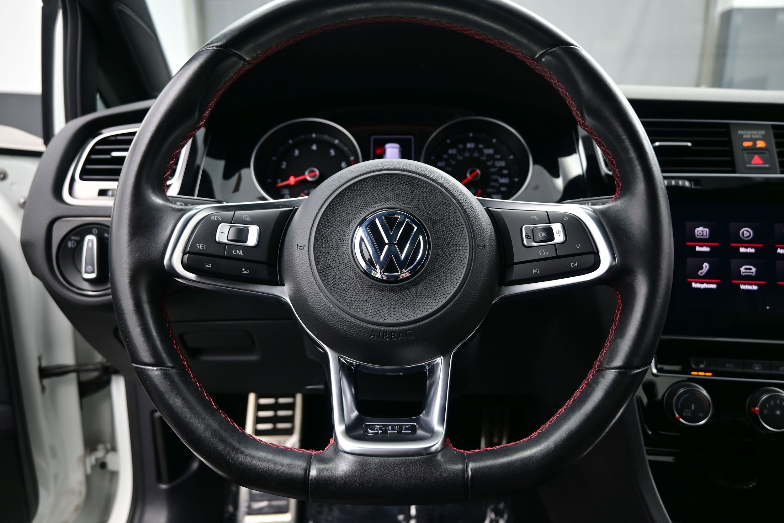 2018 Volkswagen Golf GTI SE - Photo 23