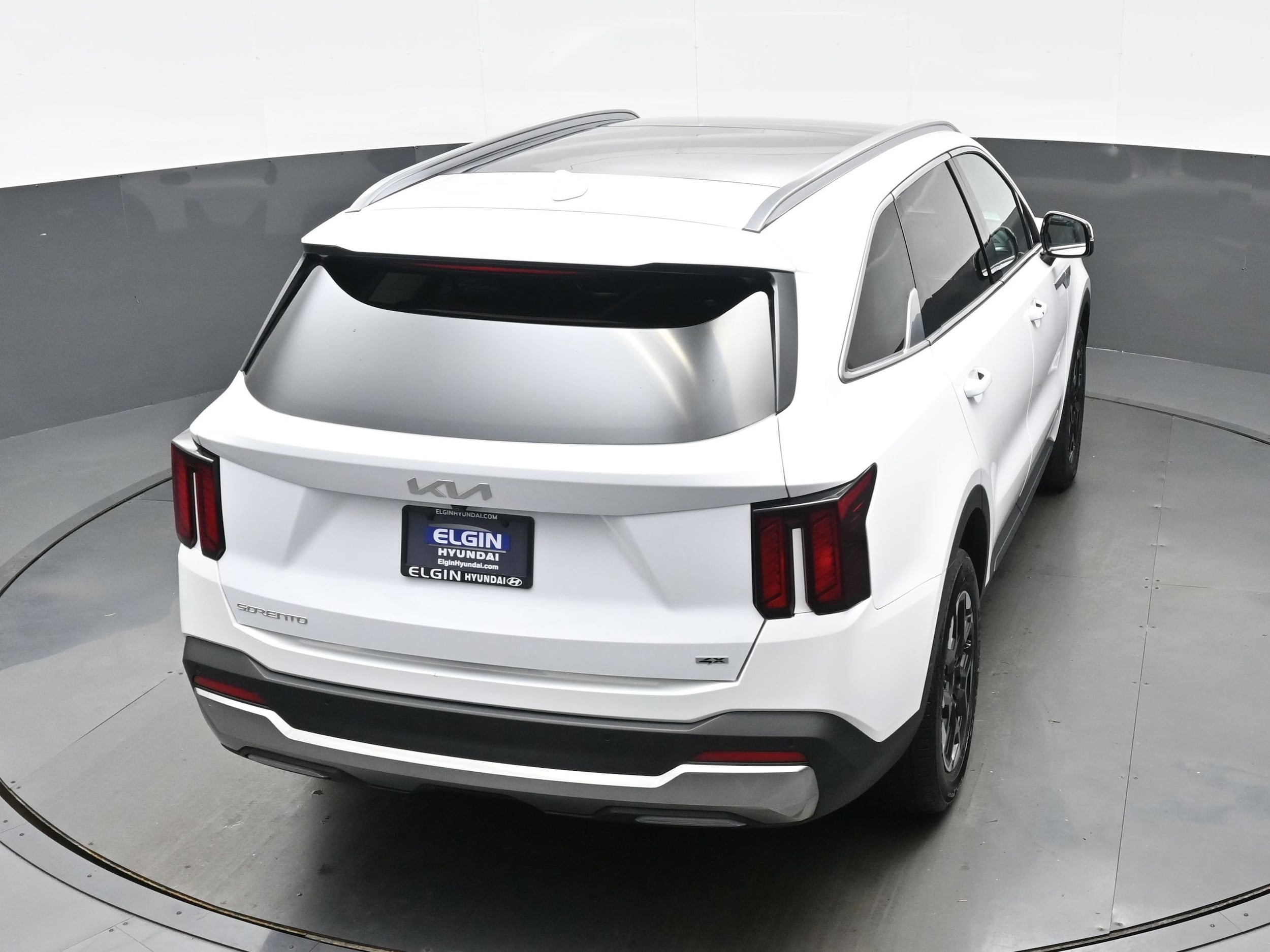 2024 Kia Sorento S - Photo 41