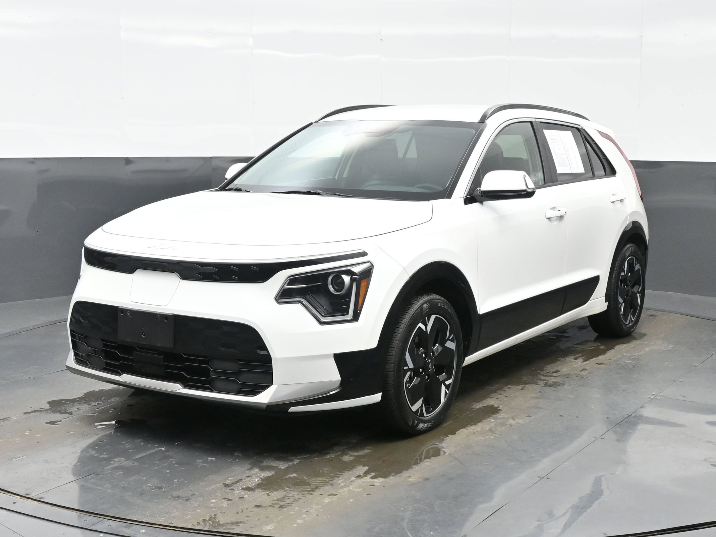 2023 Kia Niro Wind's photo