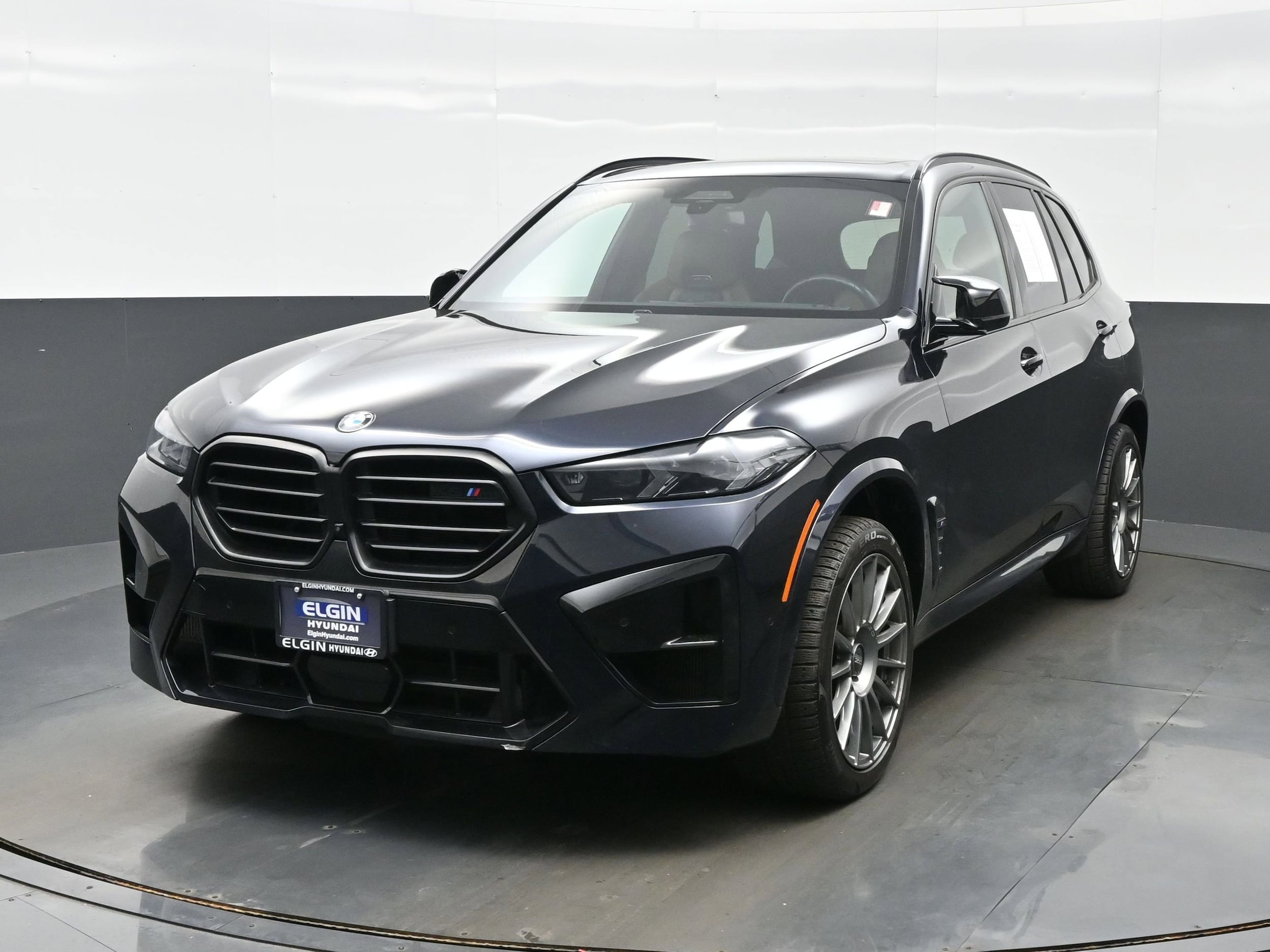 2024 BMW X5 M Competition's photo