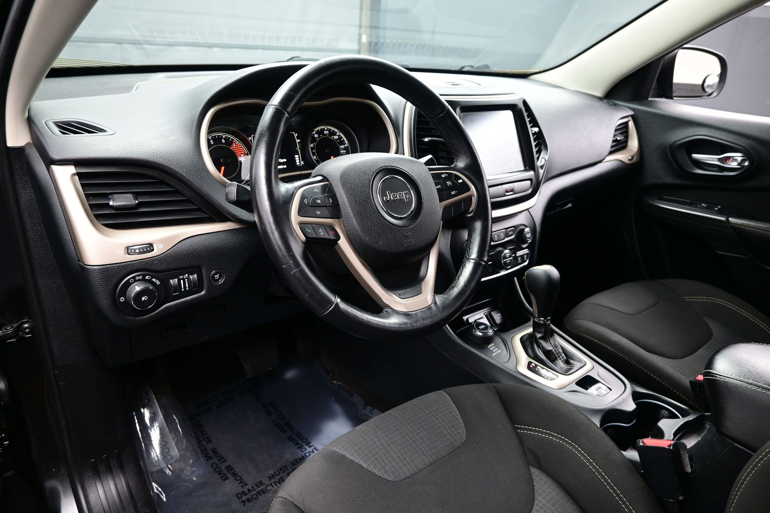 2016 Jeep Cherokee Latitude - Photo 11