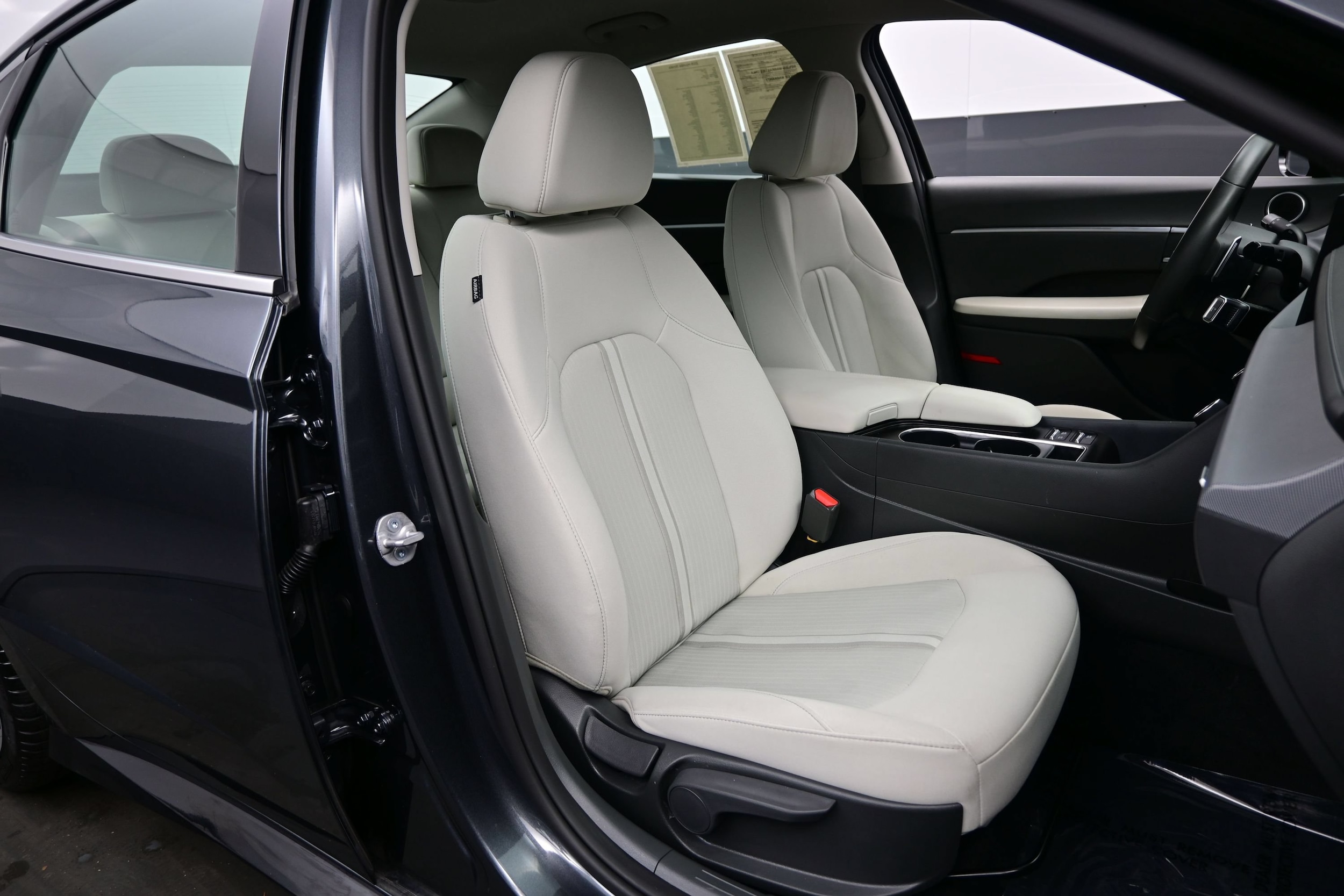2026 Hyundai Sonata SEL - Photo 13