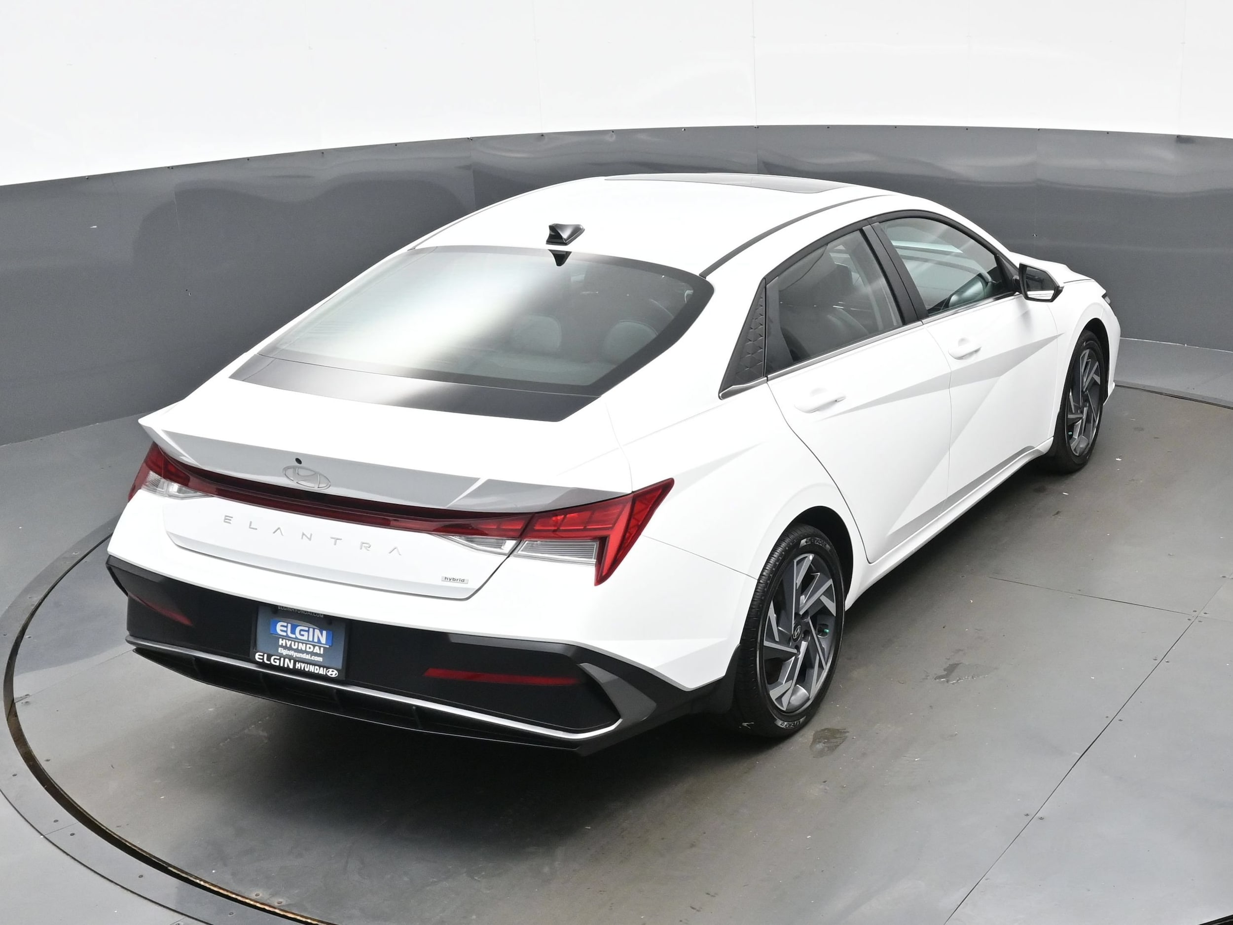 2025 Hyundai Elantra Limited - Photo 38