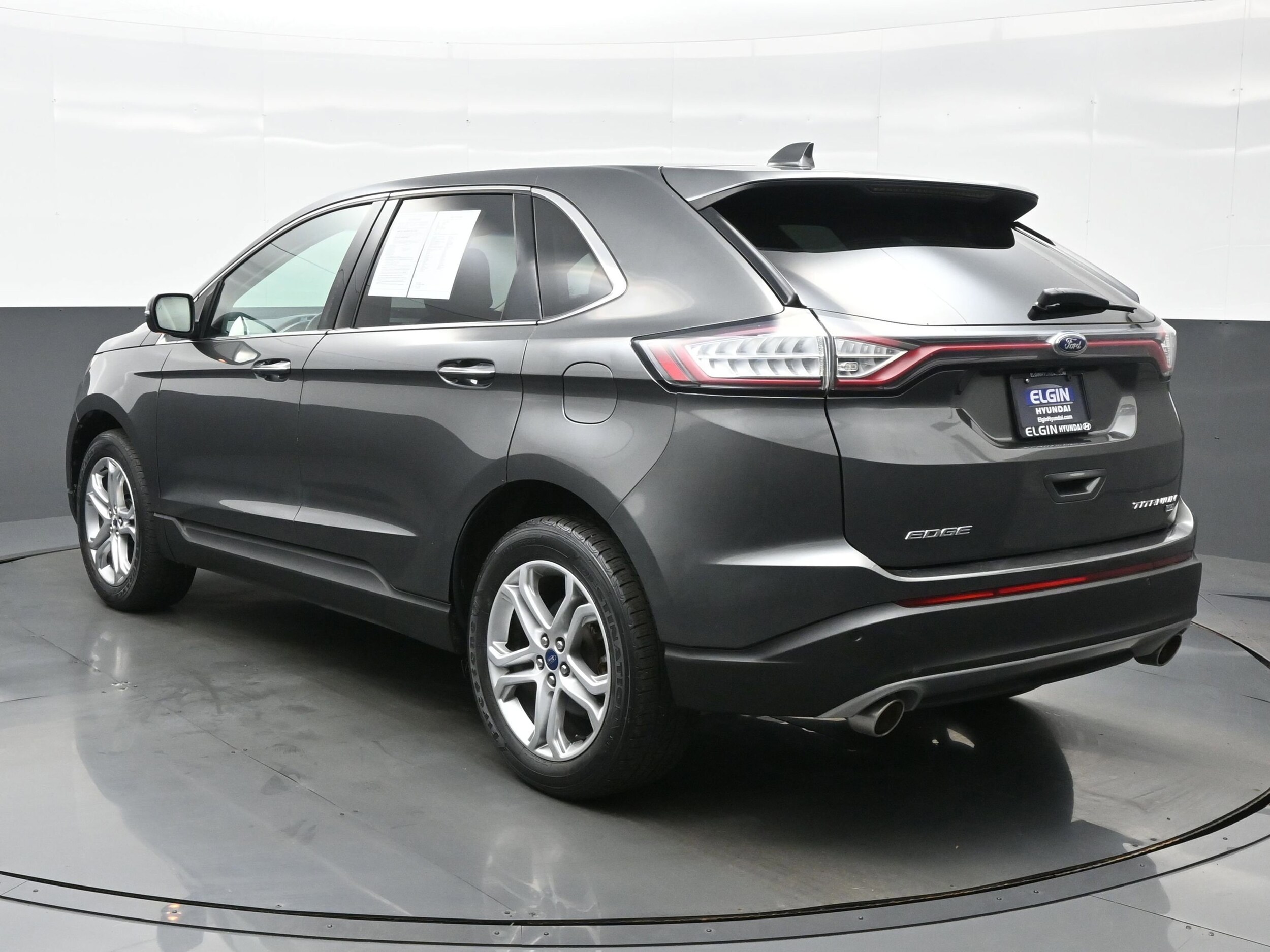 2015 Ford Edge Titanium photo 4