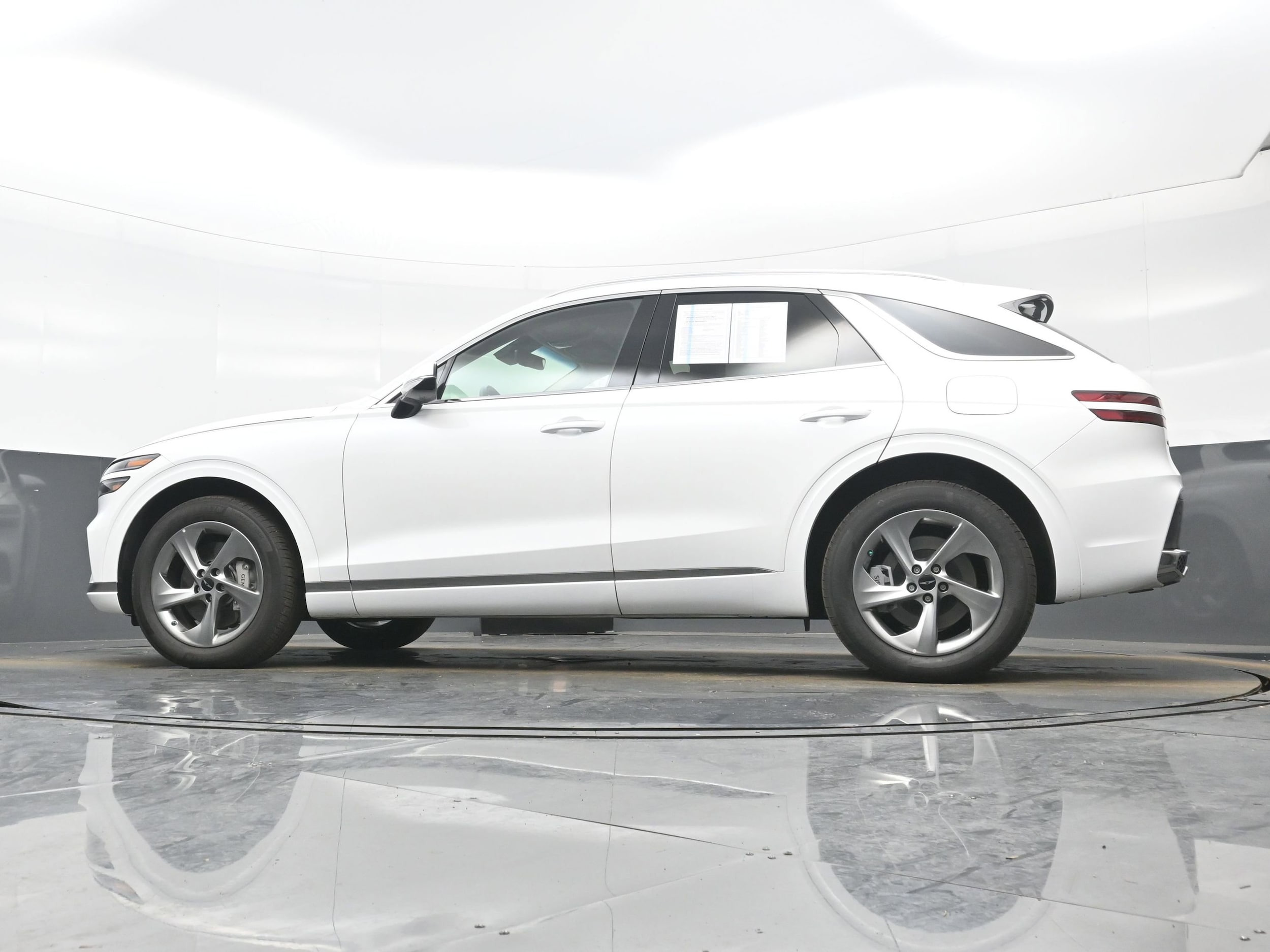 2026 GENESIS GV70 Standard - Photo 27