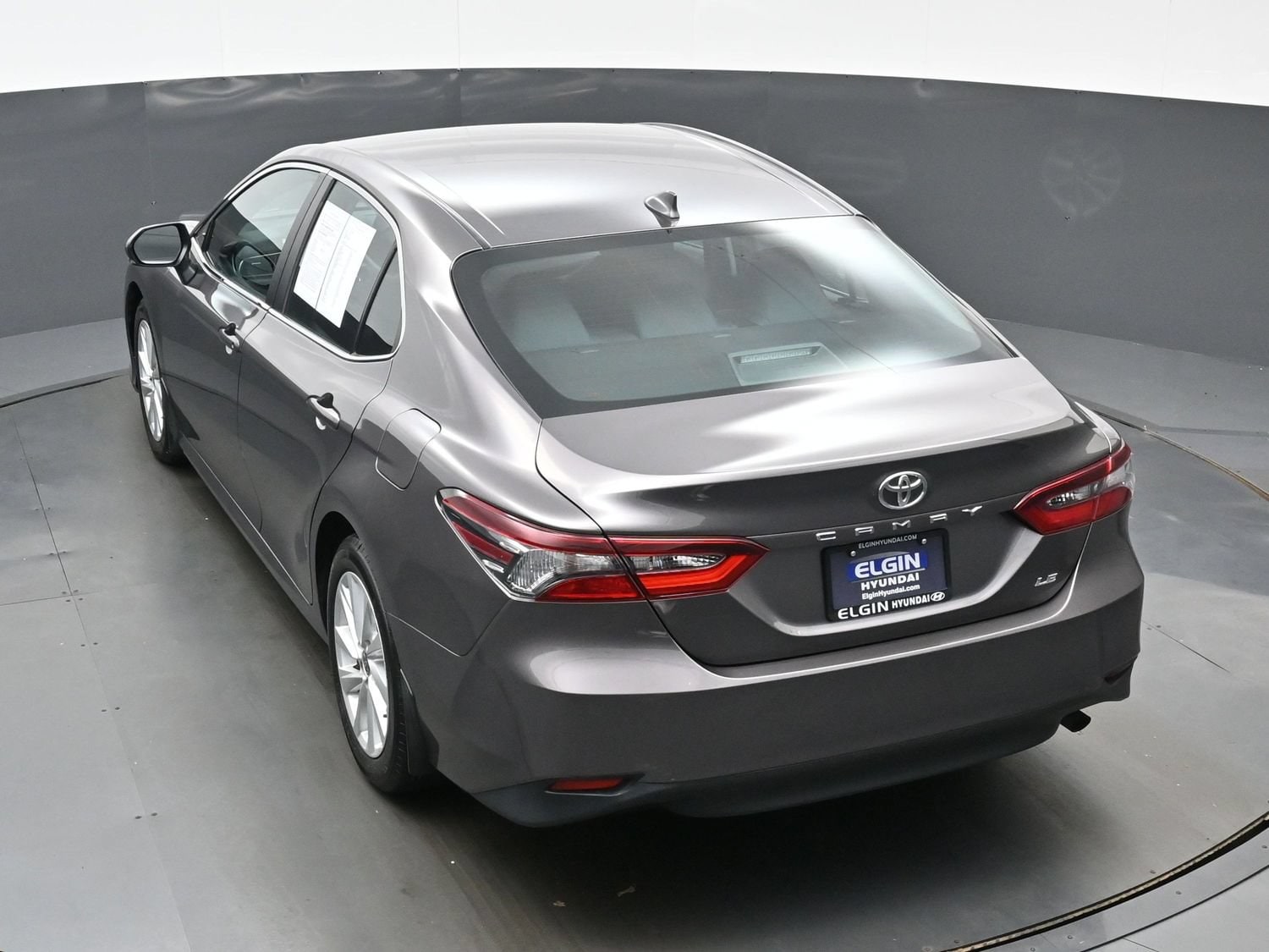 2021 Toyota Camry LE - Photo 37