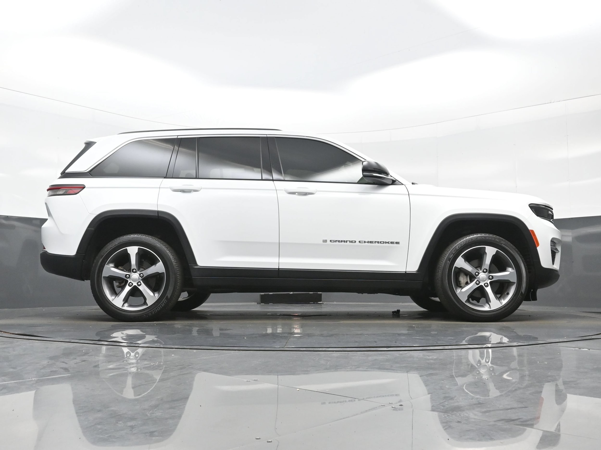 2023 Jeep Grand Cherokee Limited - Photo 31