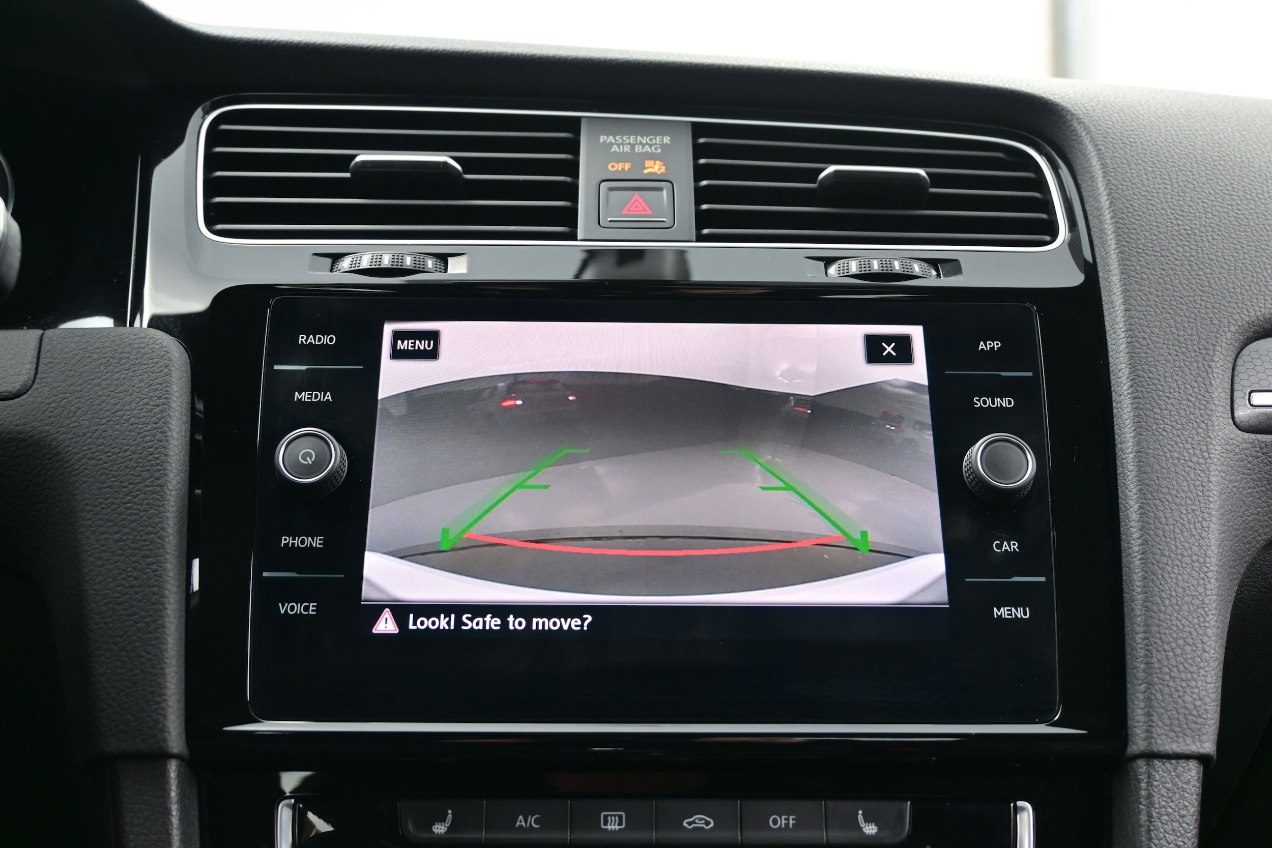 2018 Volkswagen Golf GTI SE - Photo 18