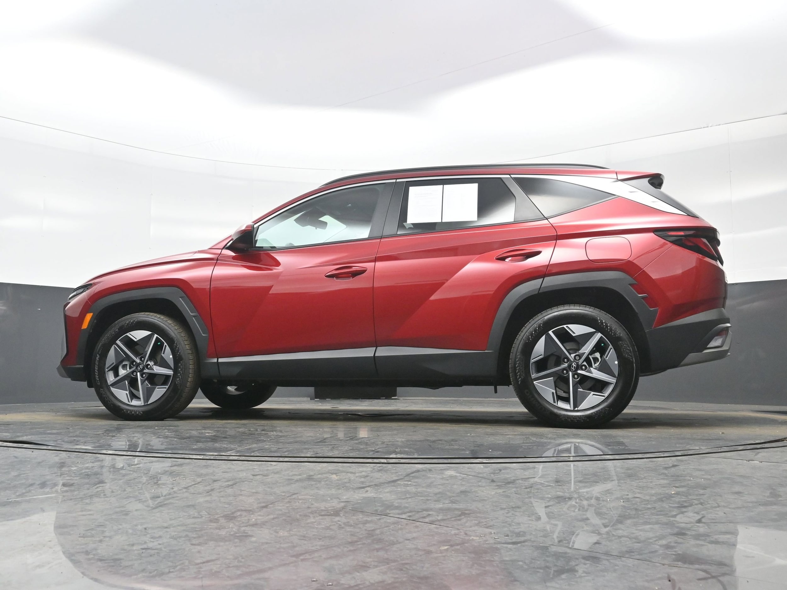 2025 Hyundai Tucson SEL - Photo 28