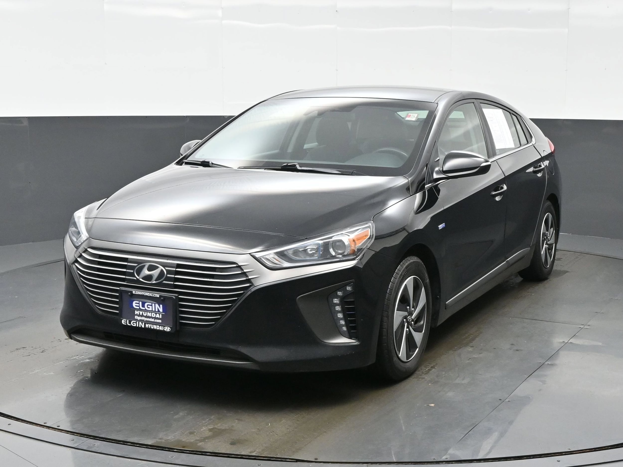 2019 Hyundai Ioniq 1.6 SEL Hybrid DCT's photo