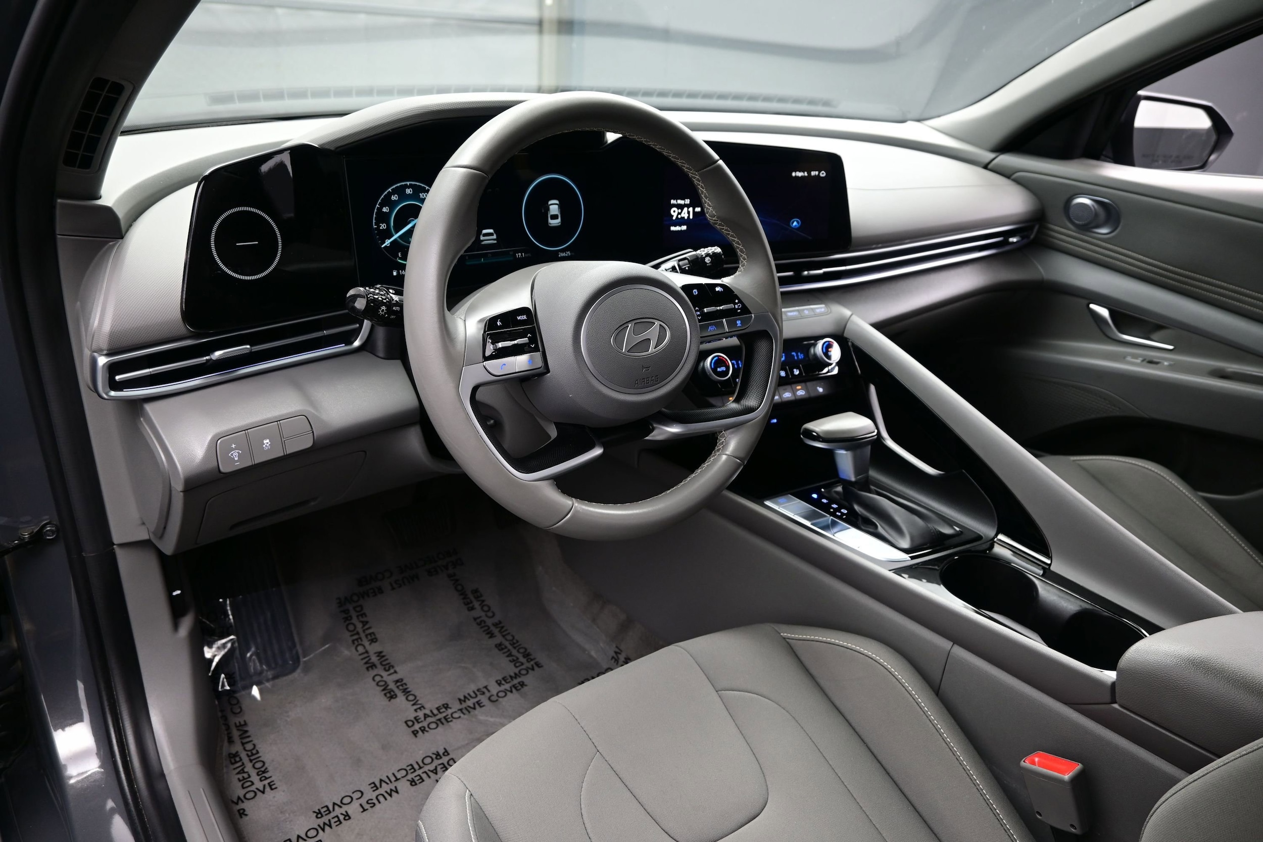 2024 Hyundai Elantra SEL - Photo 12