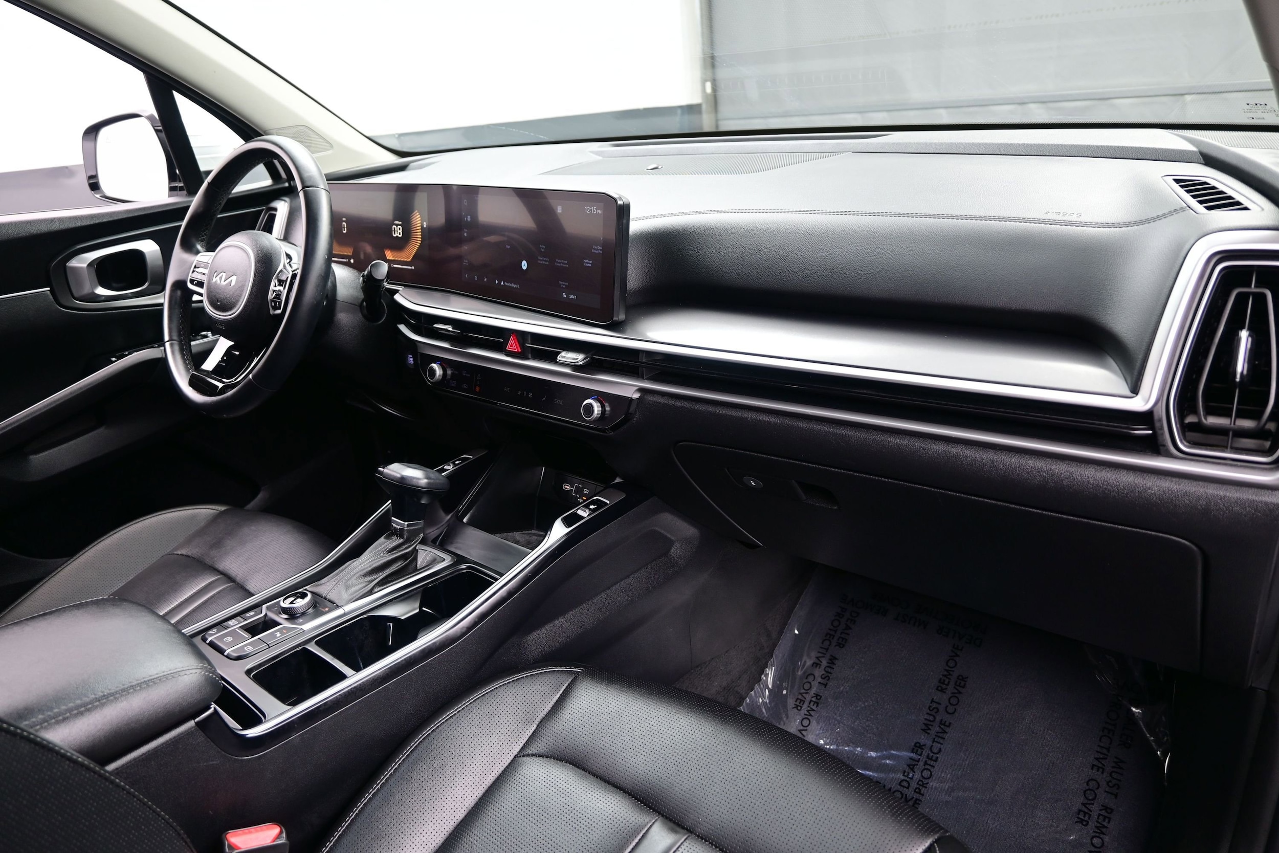 2024 Kia Sorento S - Photo 15