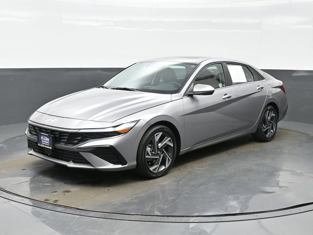 Used 2025 Hyundai Elantra Hybrid Limited Sedan