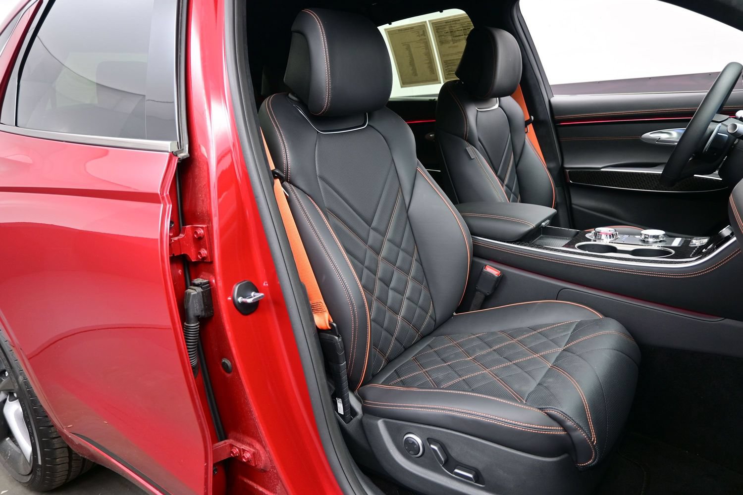 2026 GENESIS GV70 Sport Prestige - Photo 14