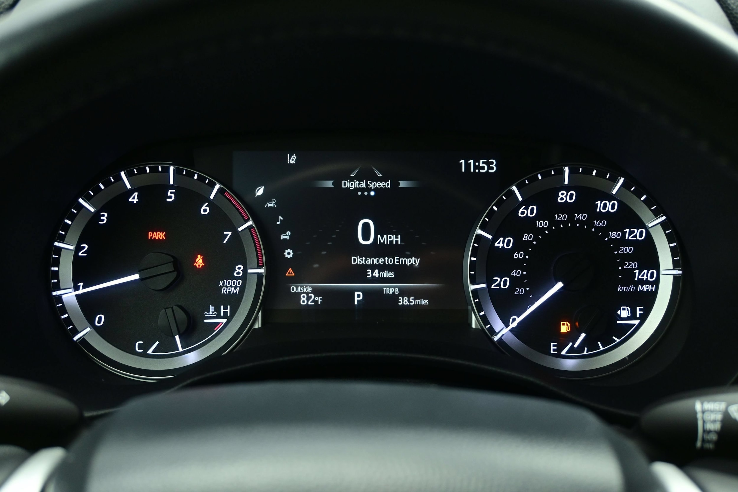 2024 Toyota Highlander LE - Photo 25