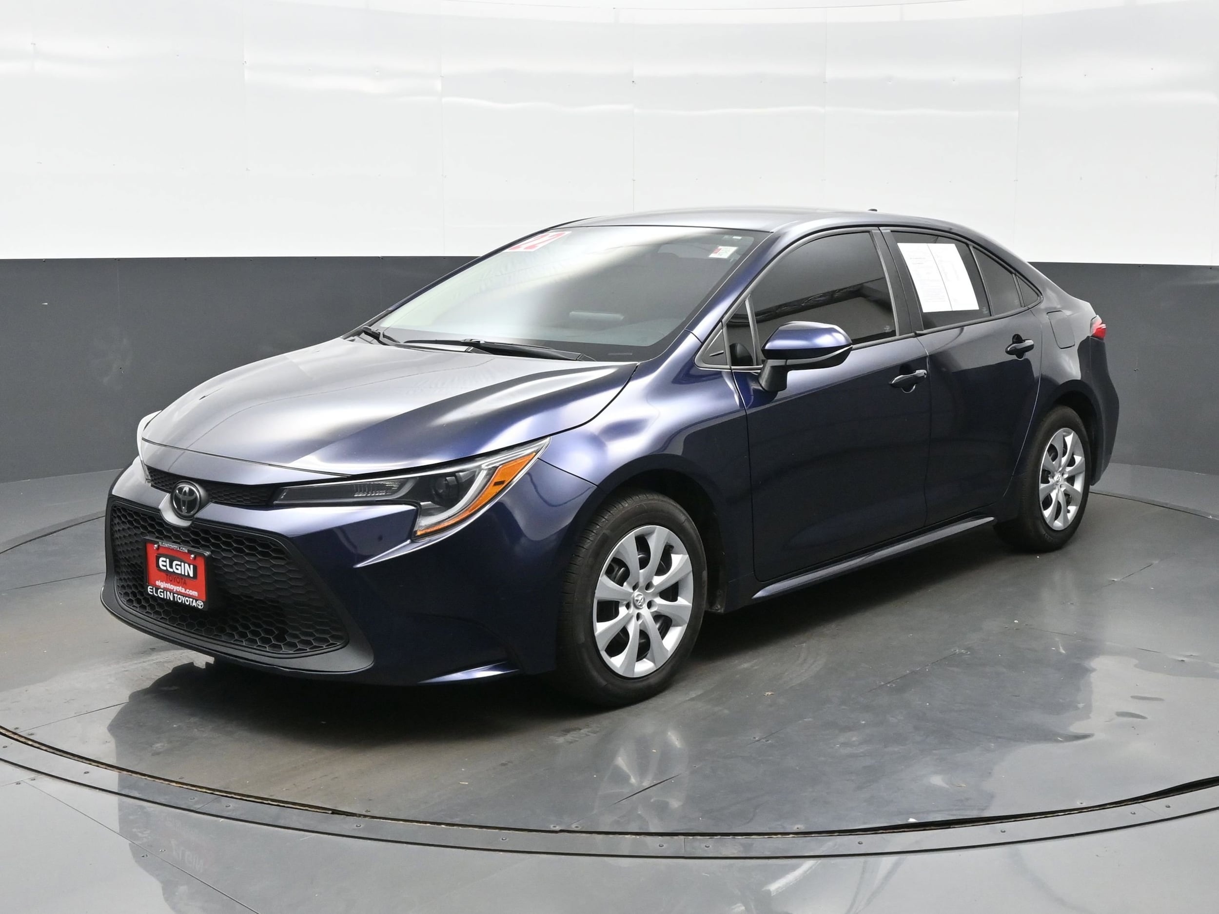 Used 2022 Toyota Corolla LE with VIN 5YFEPMAE7NP324563 for sale in Streamwood, IL