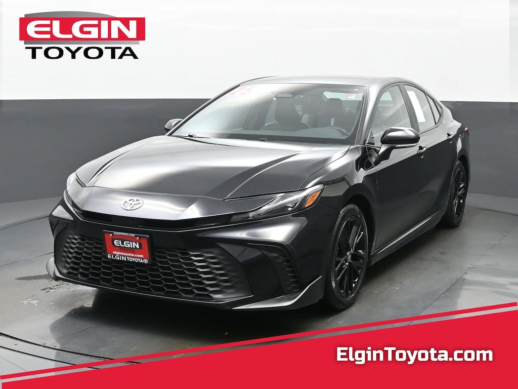 Used 2025 Toyota Camry SE Sedan