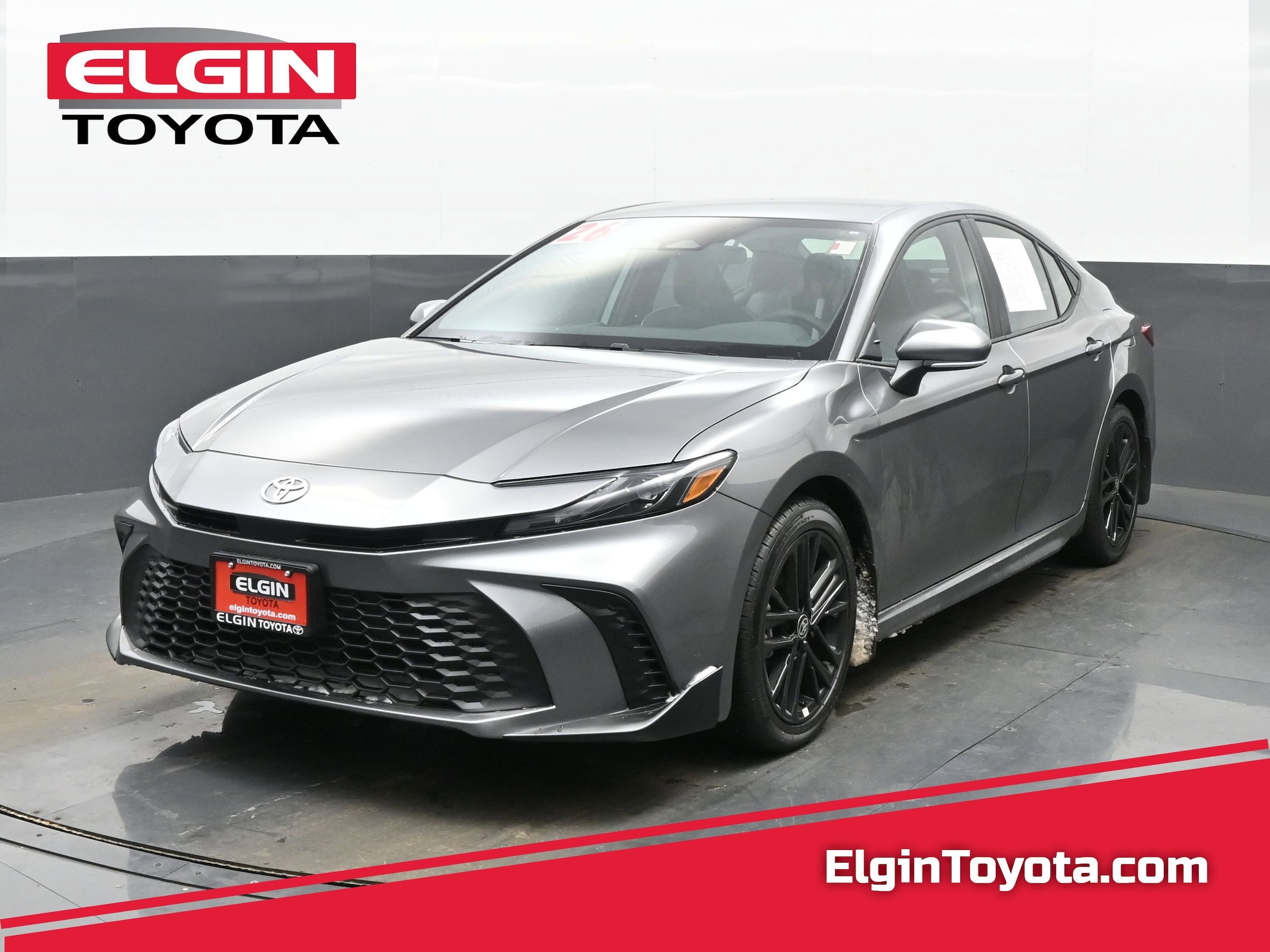 2026 Toyota Camry SE's photo