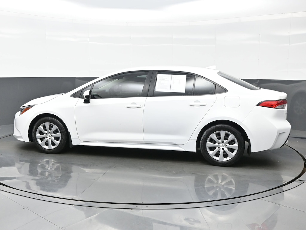 Used 2020 Toyota Corolla LE Sedan