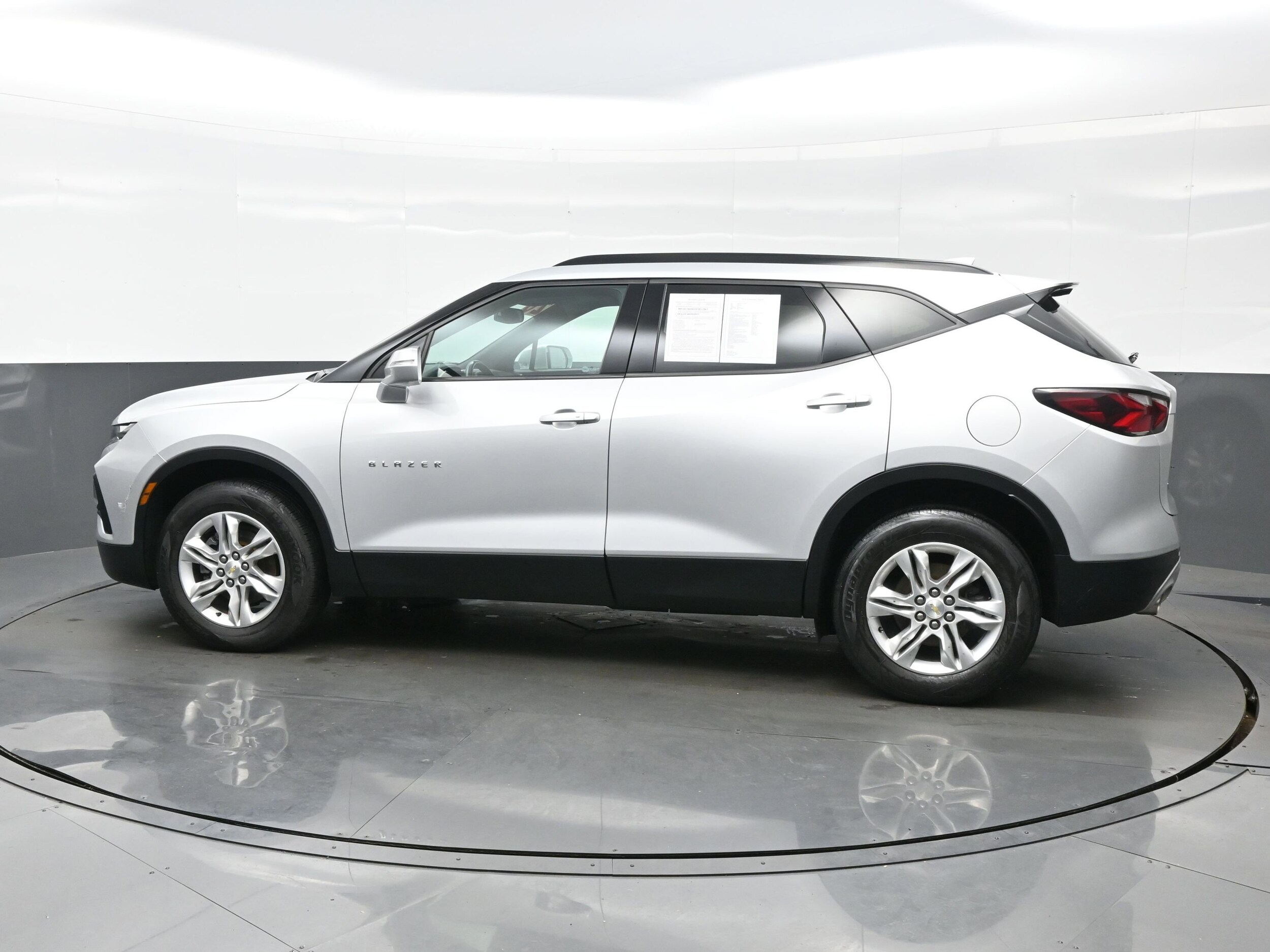 2020 Chevrolet Blazer 1LT photo 3