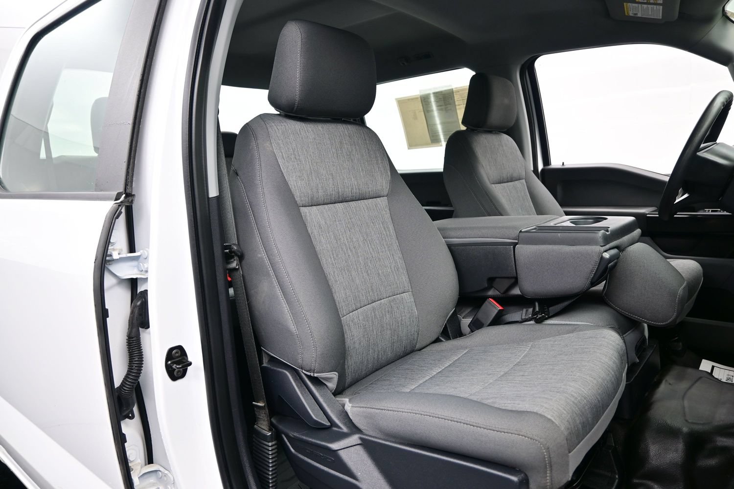 2023 Ford F-150 XL - Photo 12