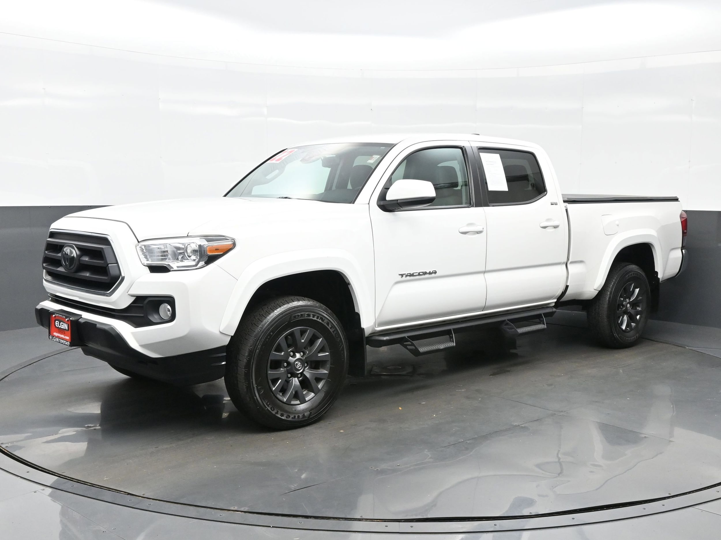 Used 2022 Toyota Tacoma SR5 with VIN 3TYDZ5BN0NT009433 for sale in Streamwood, IL
