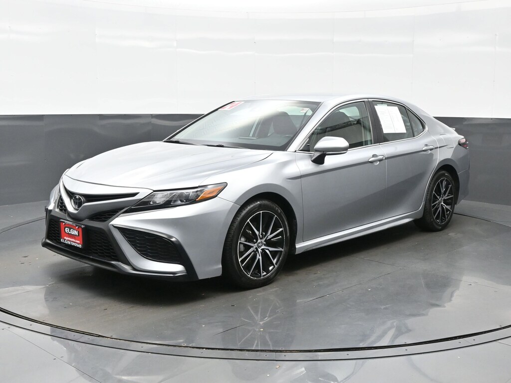 Used 2024 Toyota Camry SE Sedan