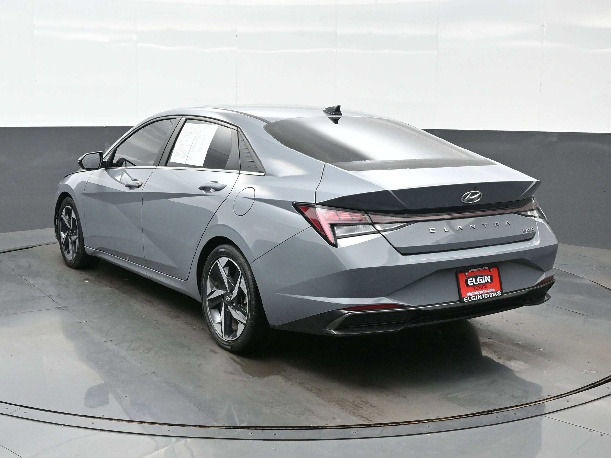 2021 Hyundai Elantra Limited photo 4