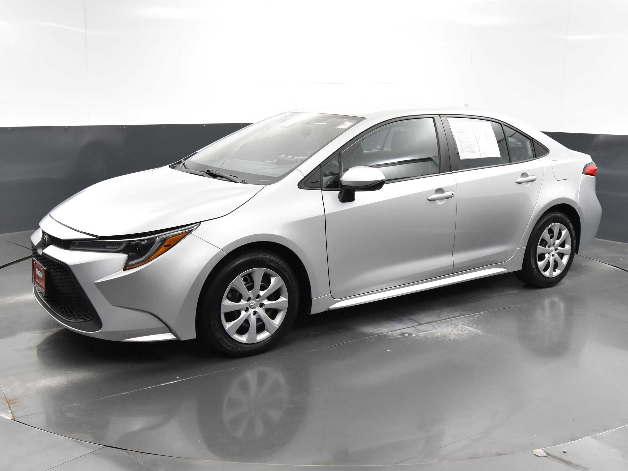 Used 2021 Toyota Corolla LE with VIN 5YFEPMAEXMP181722 for sale in Streamwood, IL