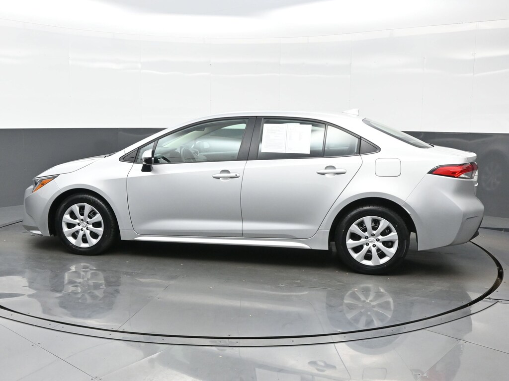 Used 2024 Toyota Corolla LE Sedan