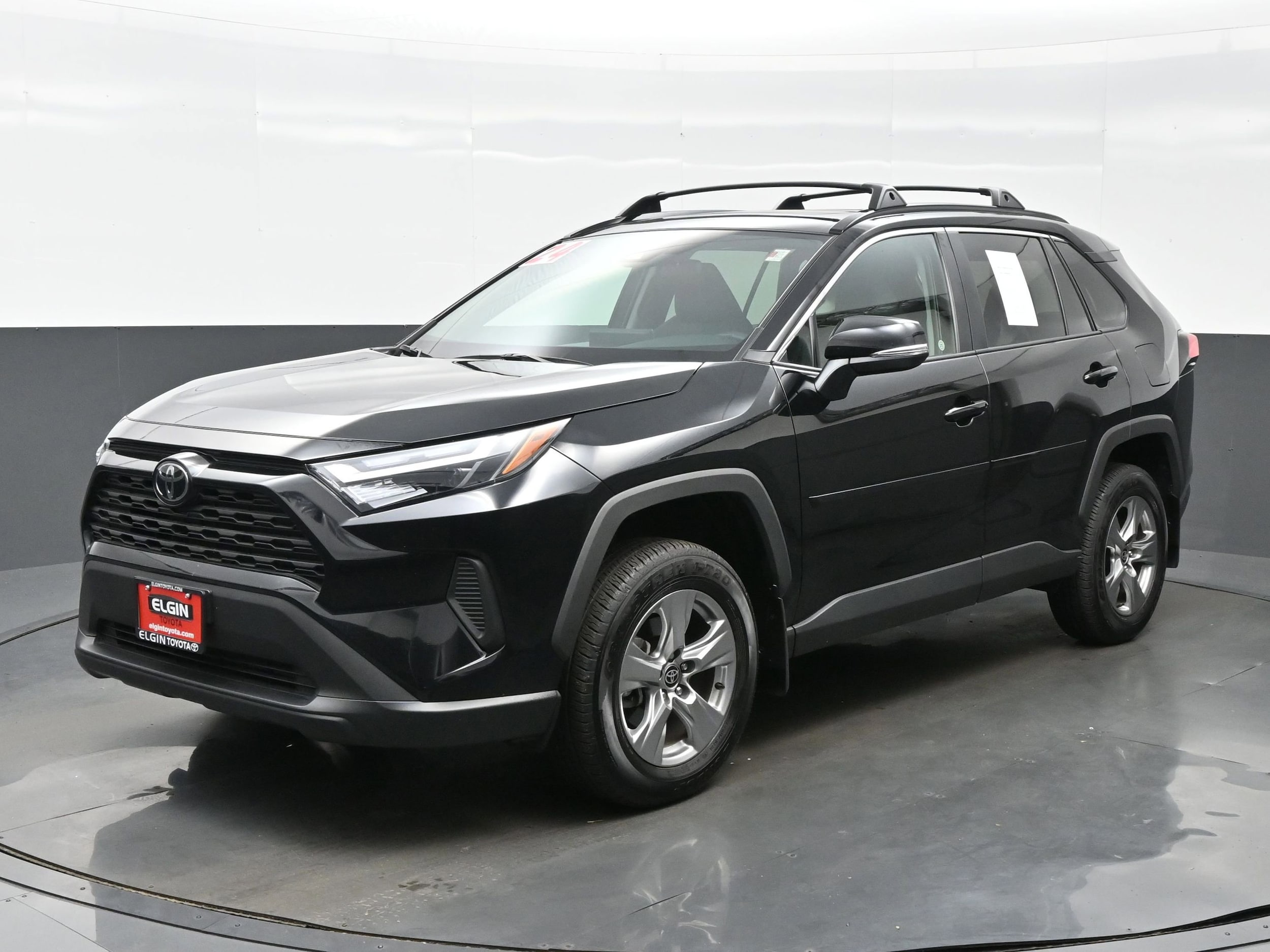 Used 2024 Toyota RAV4 XLE with VIN 2T3P1RFV2RC421327 for sale in Streamwood, IL