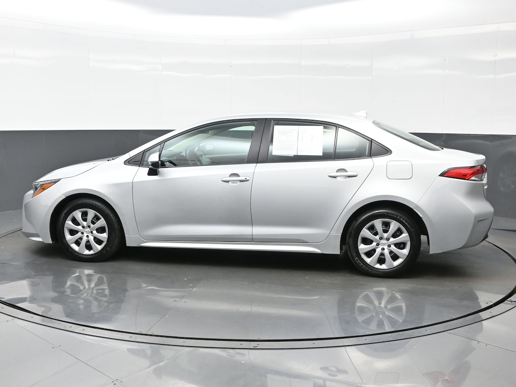 Used 2024 Toyota Corolla LE Sedan