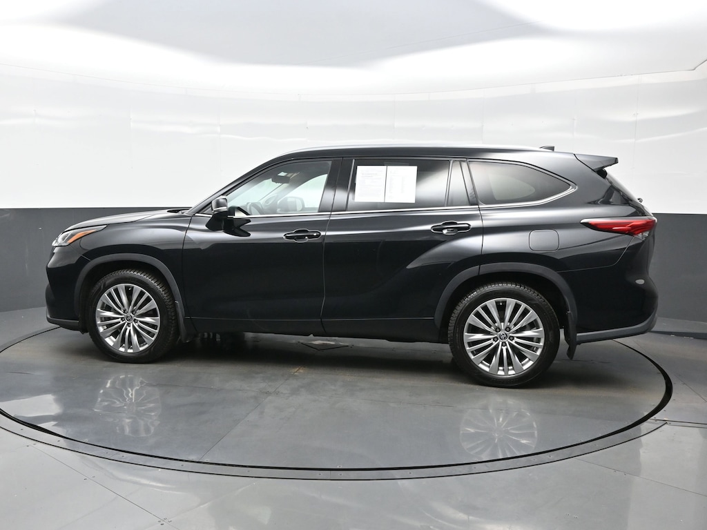 Used 2022 Toyota Highlander Platinum SUV