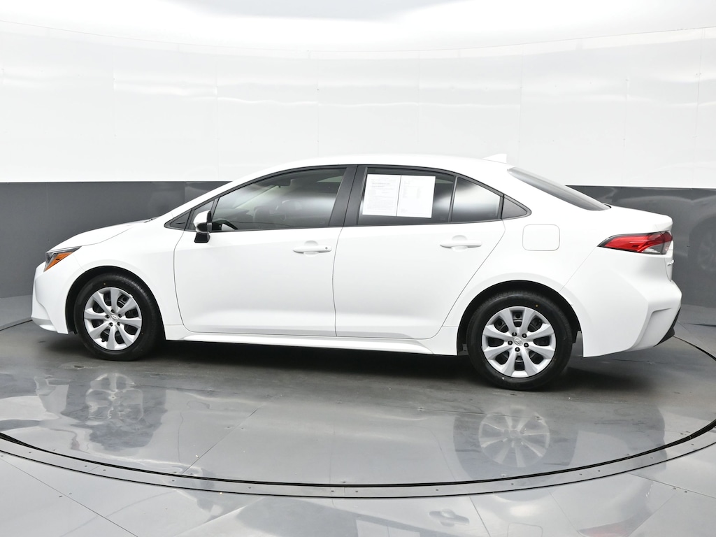 Used 2024 Toyota Corolla LE Sedan