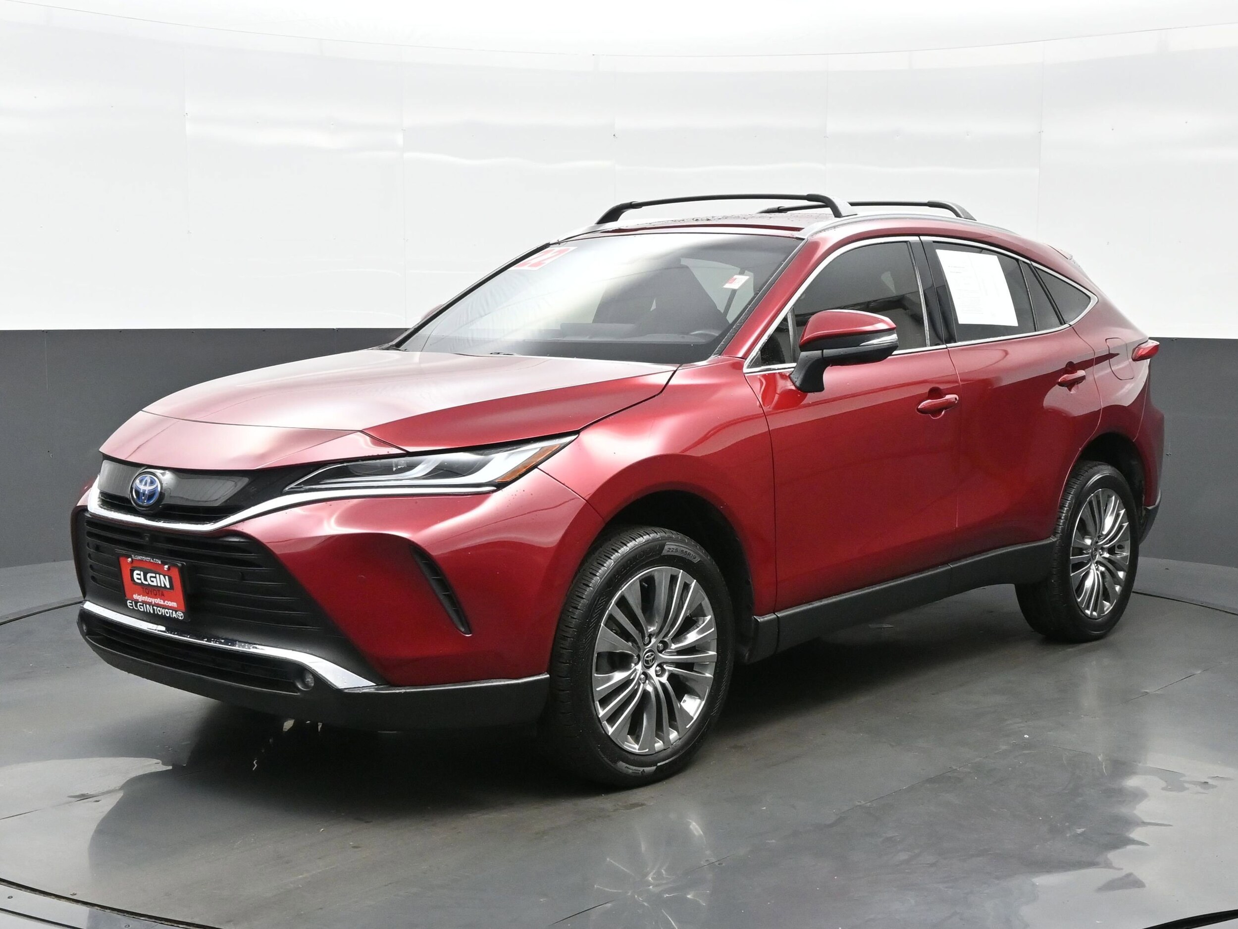 2022 Toyota Venza Limited photo 2
