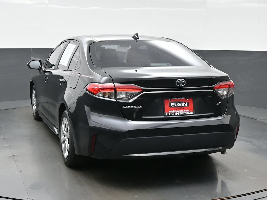 Used 2021 Toyota Corolla LE Sedan