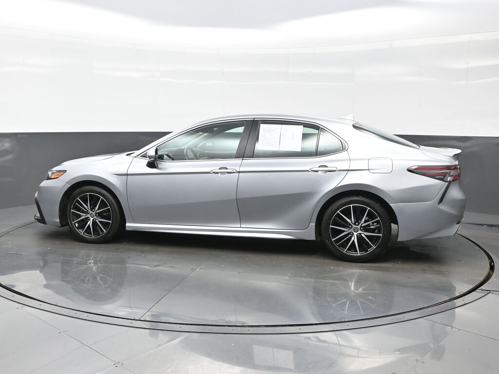 Used 2024 Toyota Camry SE Sedan