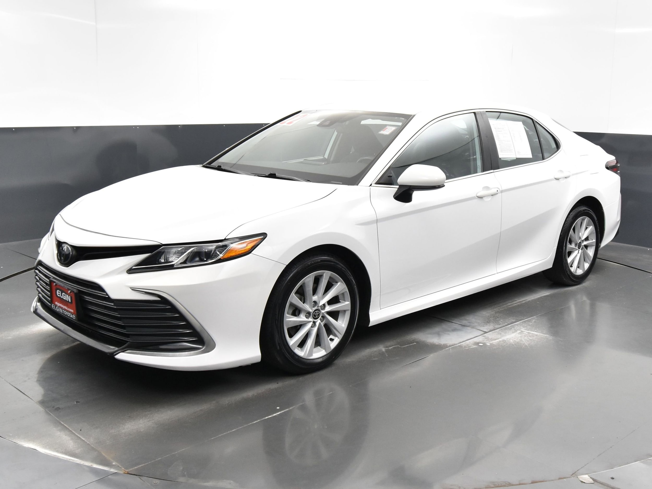 Used 2022 Toyota Camry LE with VIN 4T1C11AK4NU682747 for sale in Streamwood, IL