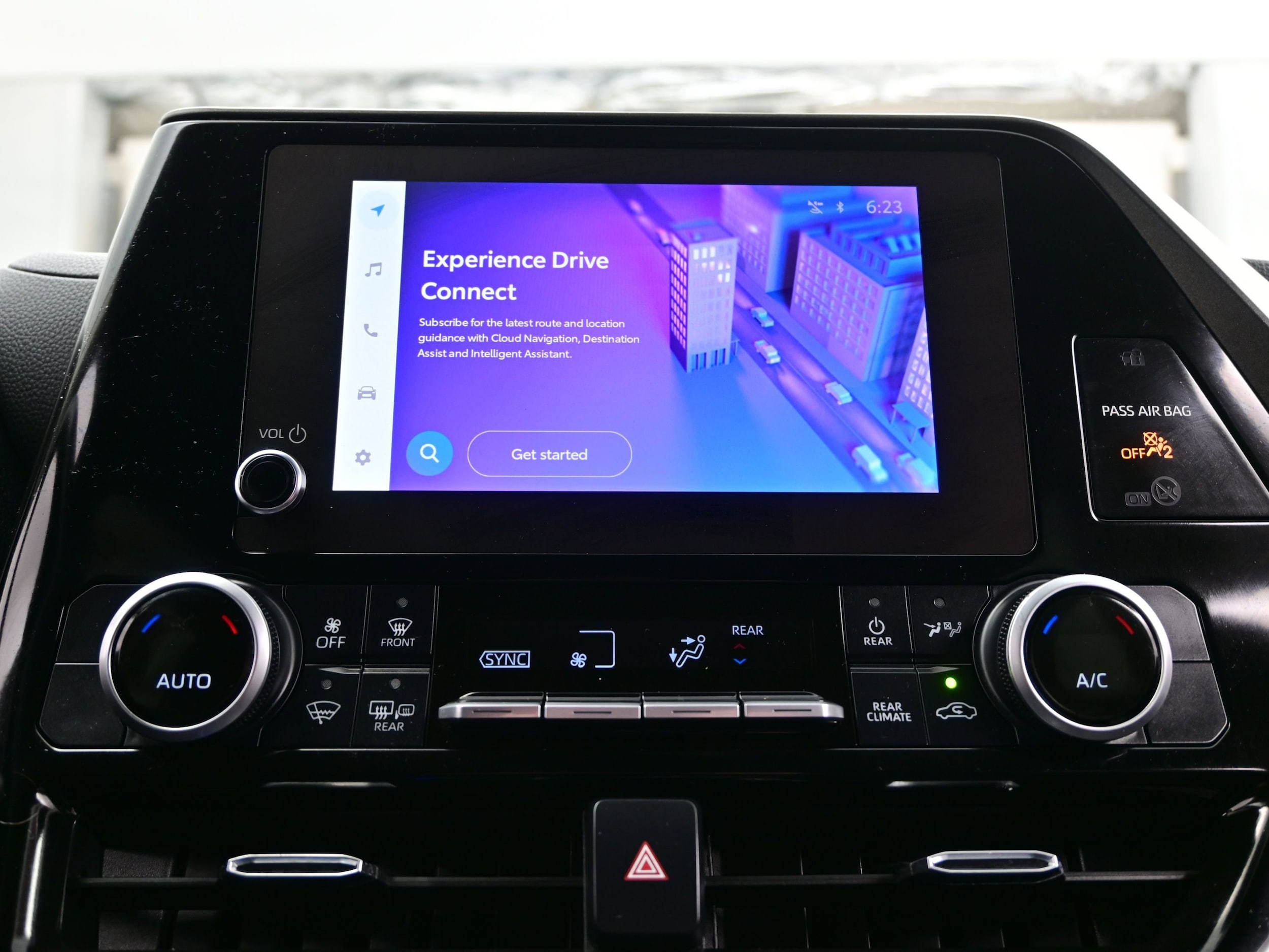 2024 Toyota Highlander LE - Photo 20