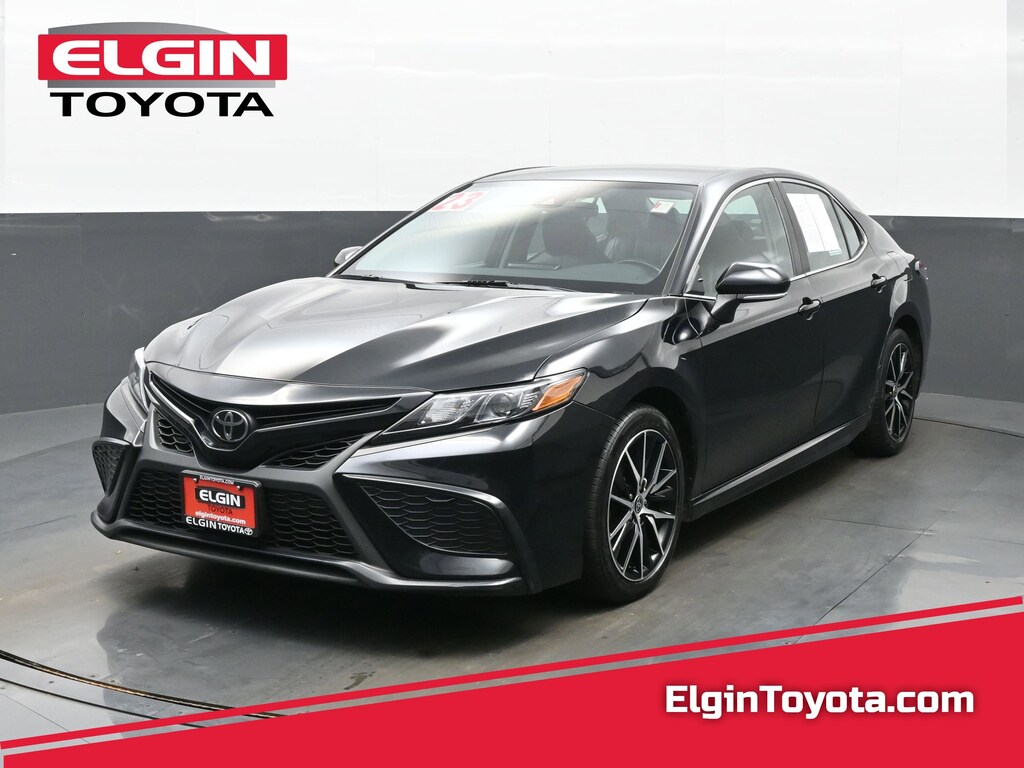 Used 2023 Toyota Camry SE Sedan