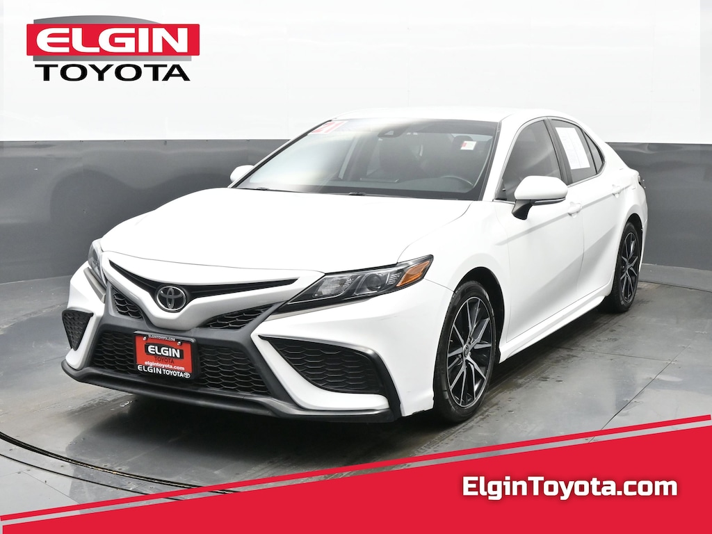 Used 2021 Toyota Camry SE Sedan