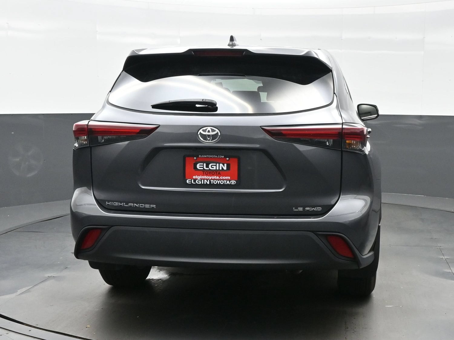 2024 Toyota Highlander LE - Photo 5