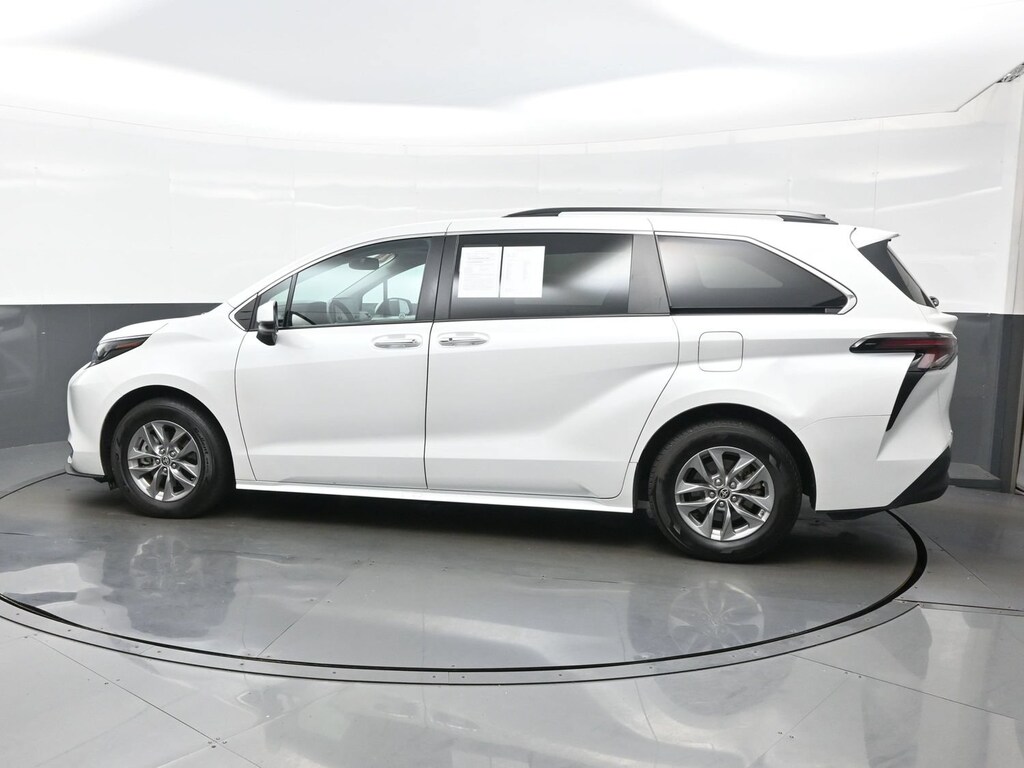 Used 2024 Toyota Sienna XLE Van Passenger Van