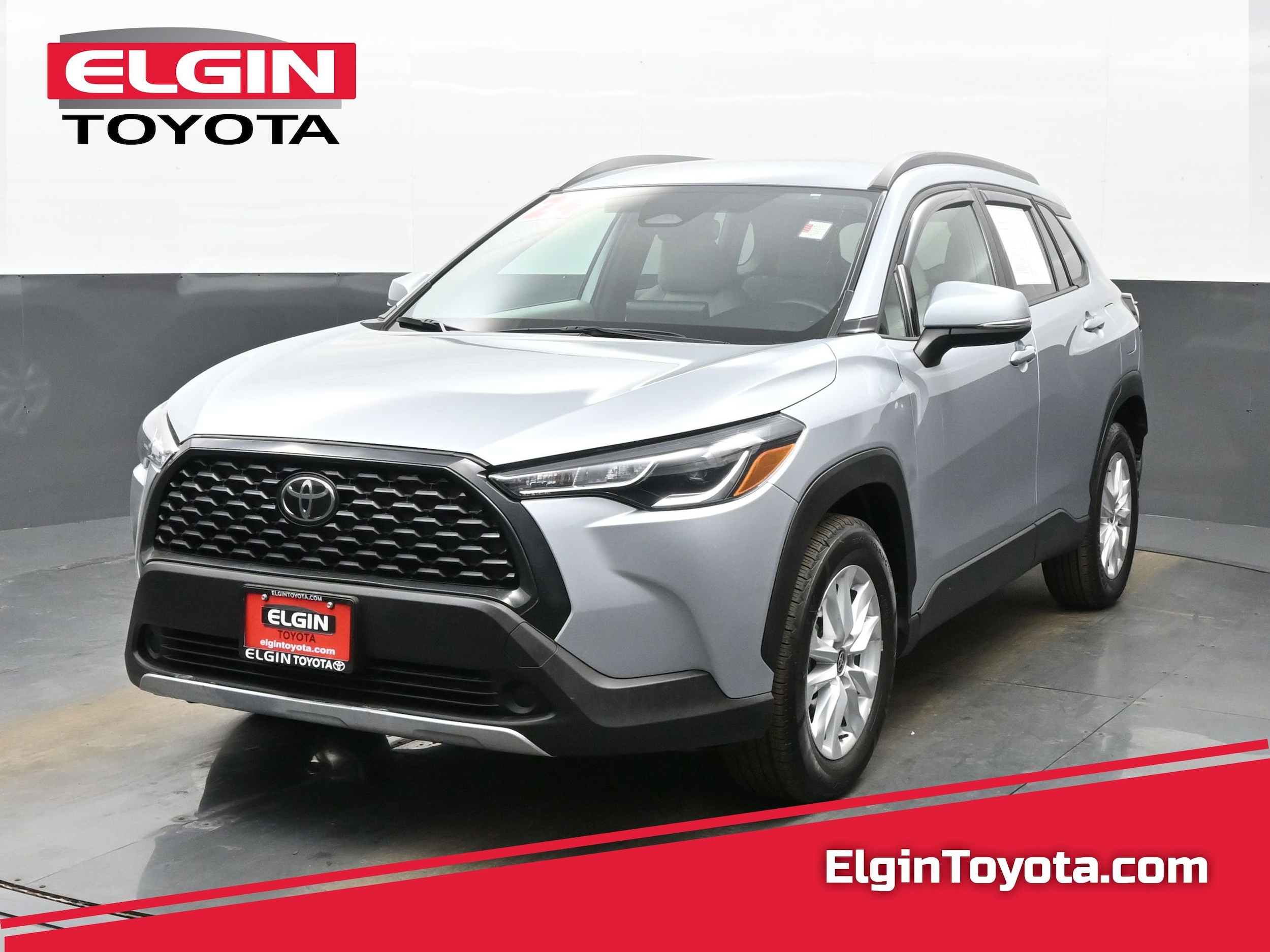 2024 Toyota Corolla Cross LE